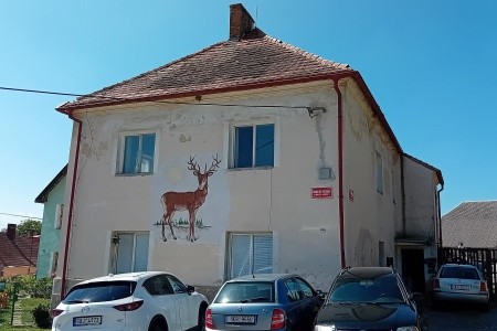 Zájezd do Hoštic u Volyně po stopách filmu Slunce, seno, jahody.