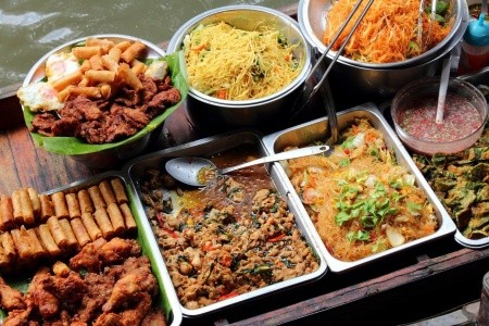 Poznávací zájezd po Thajsku s návštěvou památek a přírodních parků.