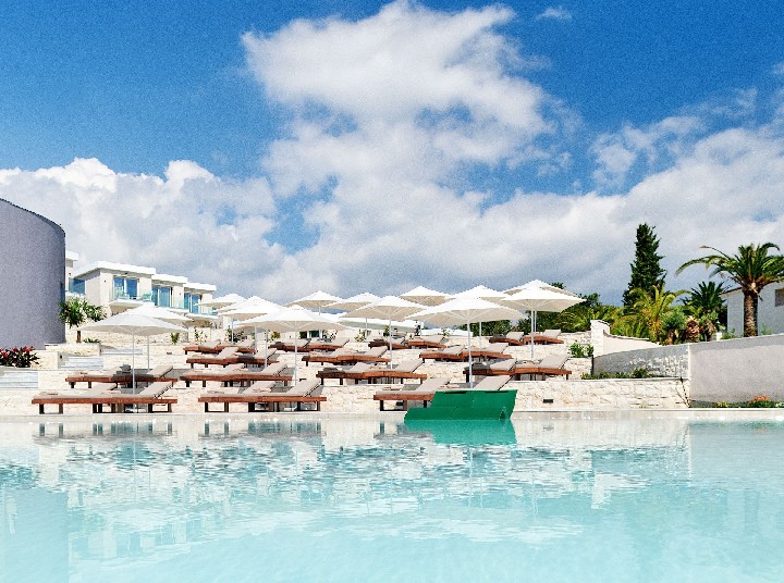 Alexandra Elegance Family Luxury