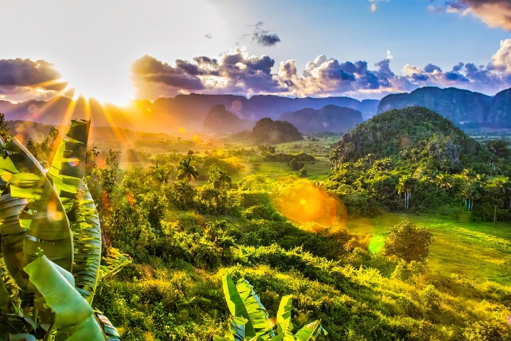 Kuba od klidného východu po pulsující Havanu s prodloužením all inclusive