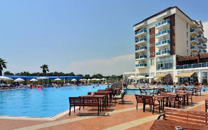 Cenger Beach Resort & Spa