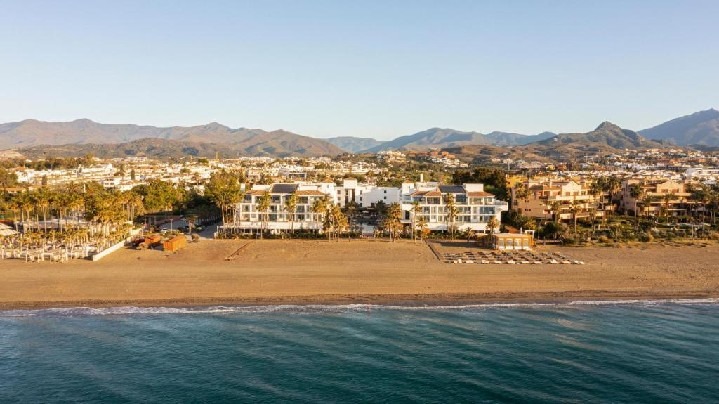 Hotel METT u pláže v letovisku Estepona