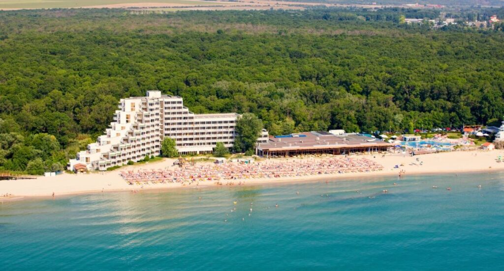 Hotel Gergana Beach přímo u pláže v Bulharsku.