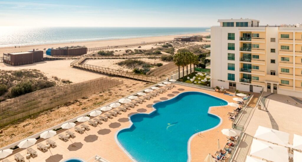 Hotel Dunamar u pláže v letovisku Monto Gordo