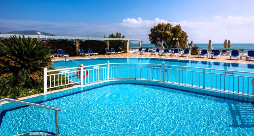 Mediterranean Beach Resort u pláže v Laganasu na Zakynthosu.