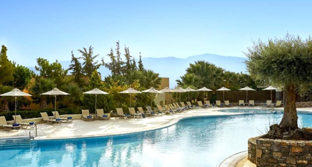 Village Heights Resort s výhledem na hory na Krétě