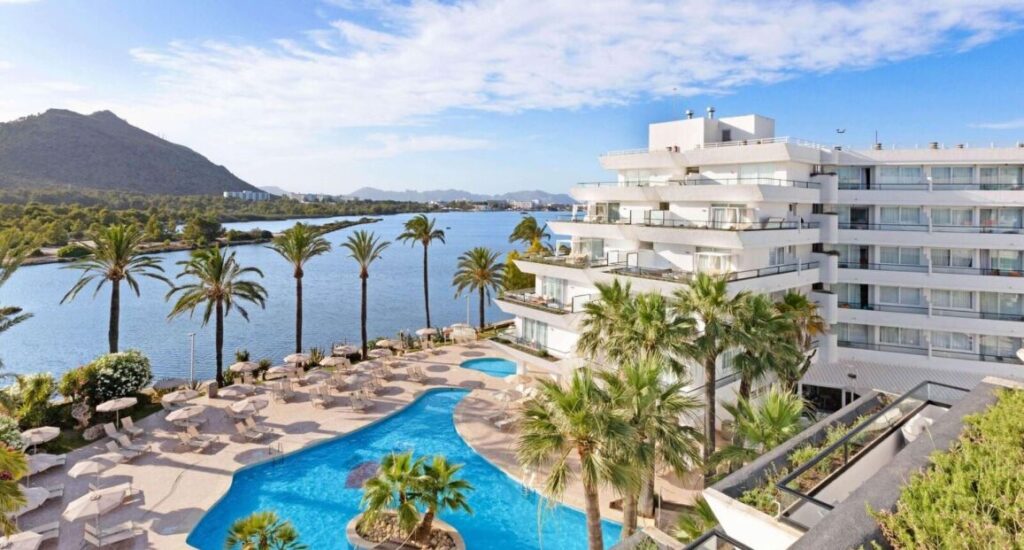 Hotel Viva Eden Lago na Malorce s výhledem na moře