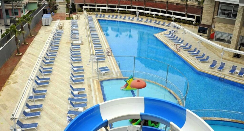 Ramada Resort by Wyndham Side s výhledem na moře