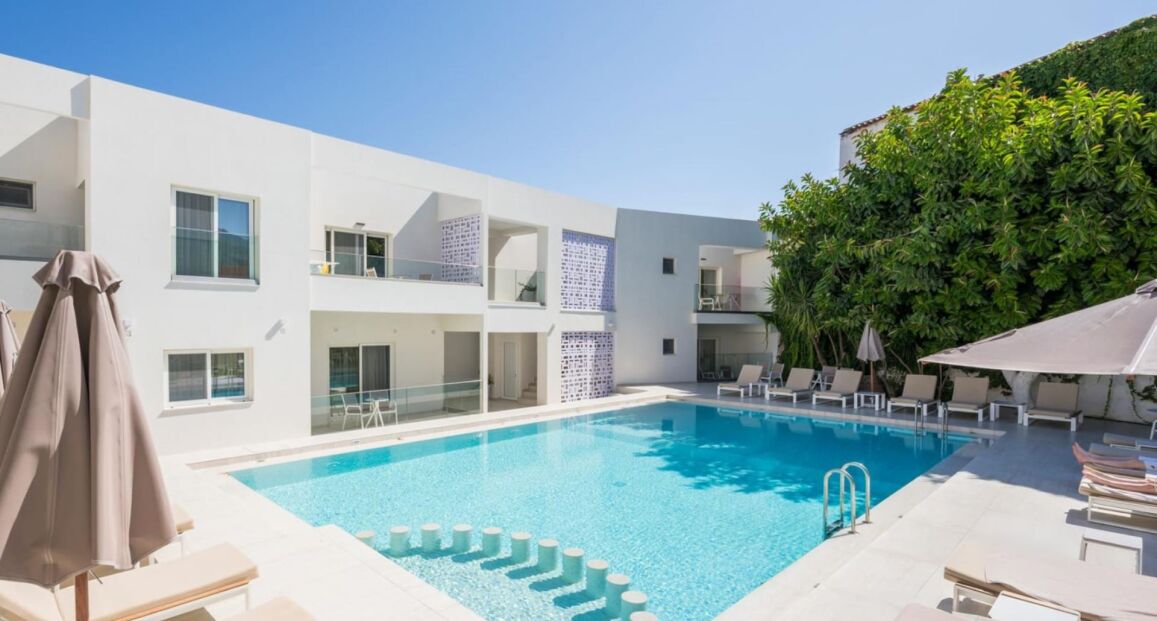 Tarra Hotel v malebné destinaci s moderním ubytováním