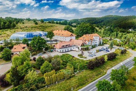 Hotel Kyriad Karkonosze v malebném podhůří Krkonoš
