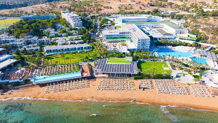 Acapulco Resort Convention & SPA