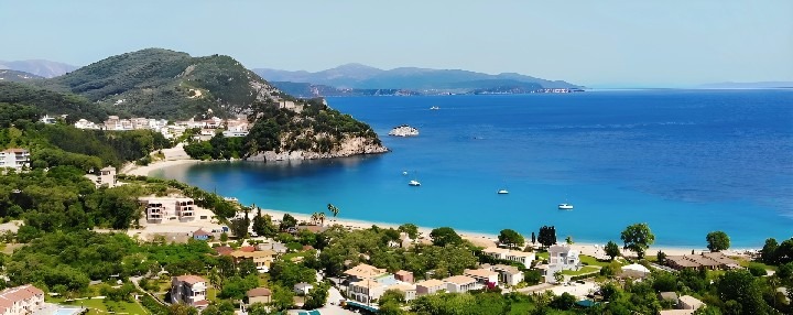 Zotos Studios & Apartments