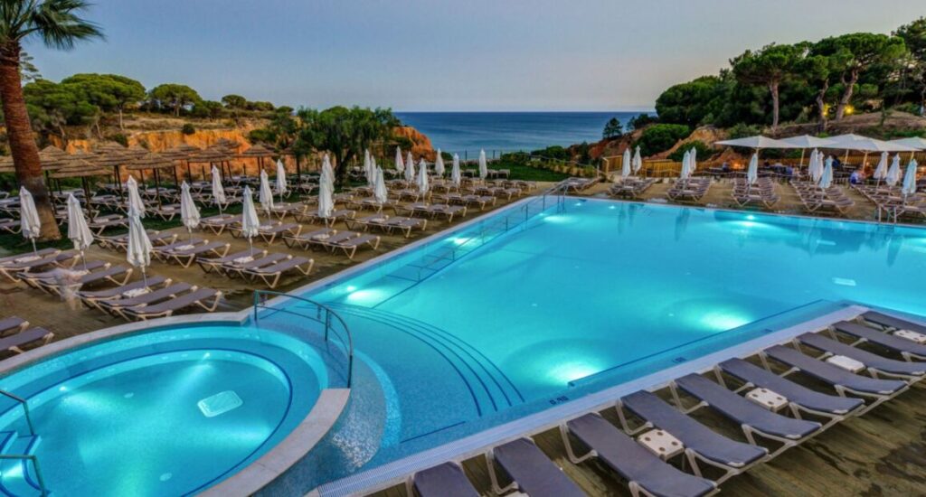 Hotel 3HB Falesia Garden v Turecku s moderním ubytováním a all inclusive stravou.