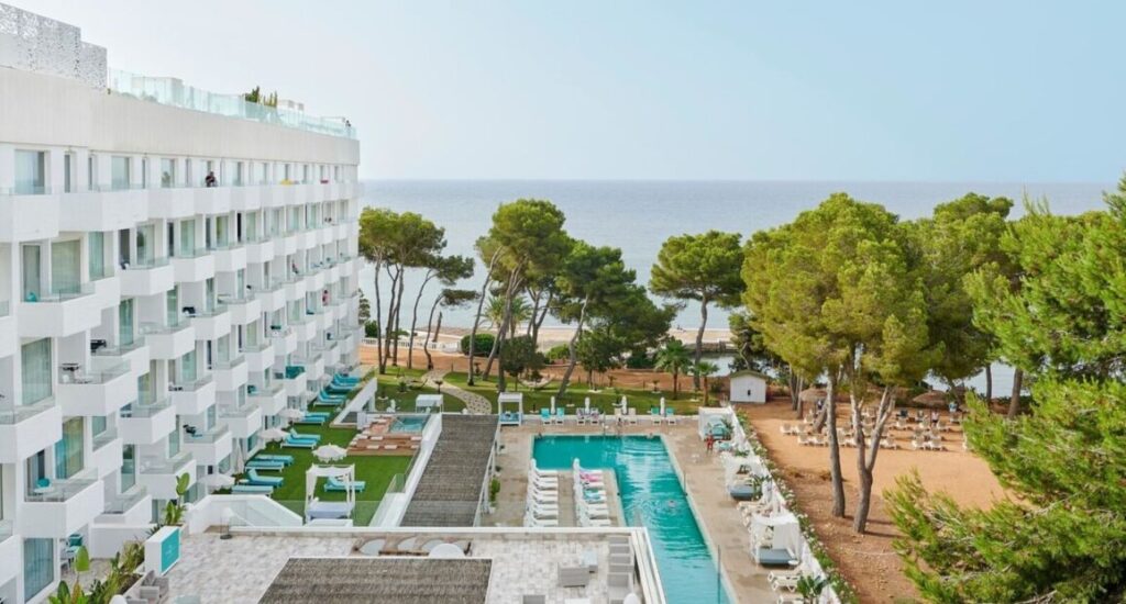 Hotel Iberostar Selection Santa Eulalia u pláže na Ibize