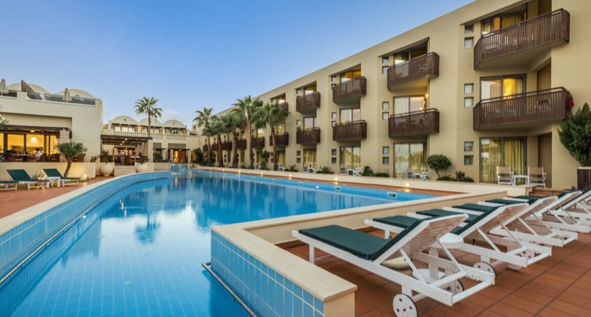 Giannoulis Santa Marina Plaza