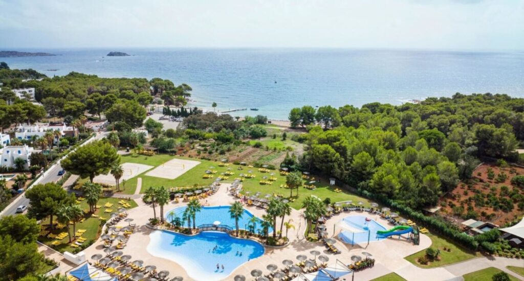 Hotel TUI MAGIC LIFE Cala Pada u pláže na Ibize