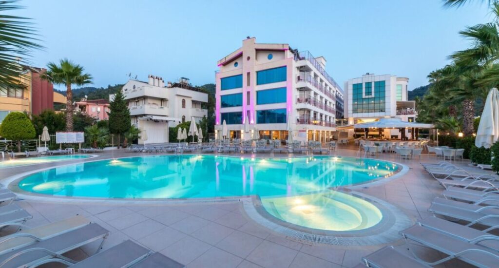 Hotel Ideal Pearl v klidné lokalitě Turecka