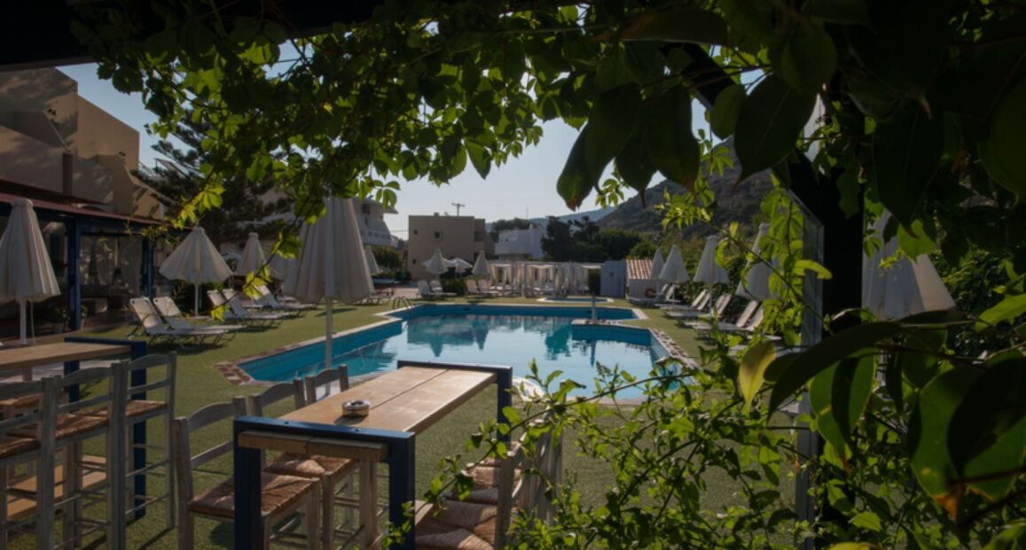 Hotel Fragiskos blízko pláže v Matale na Krétě.