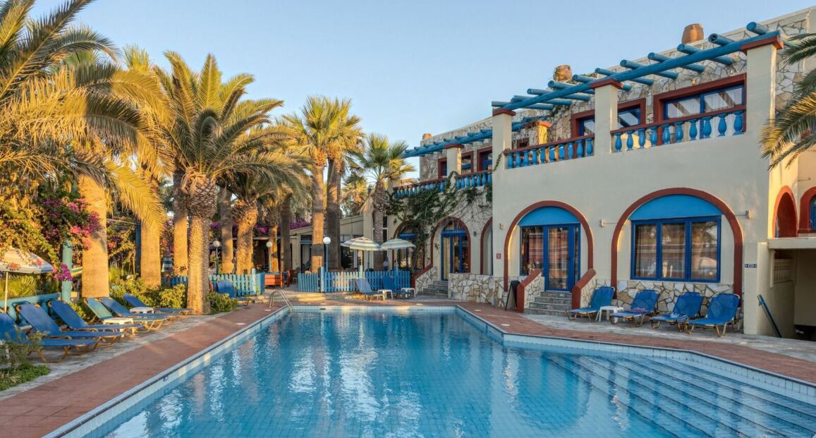 Palm Bay Hotel s výhledem na moře na Kypru