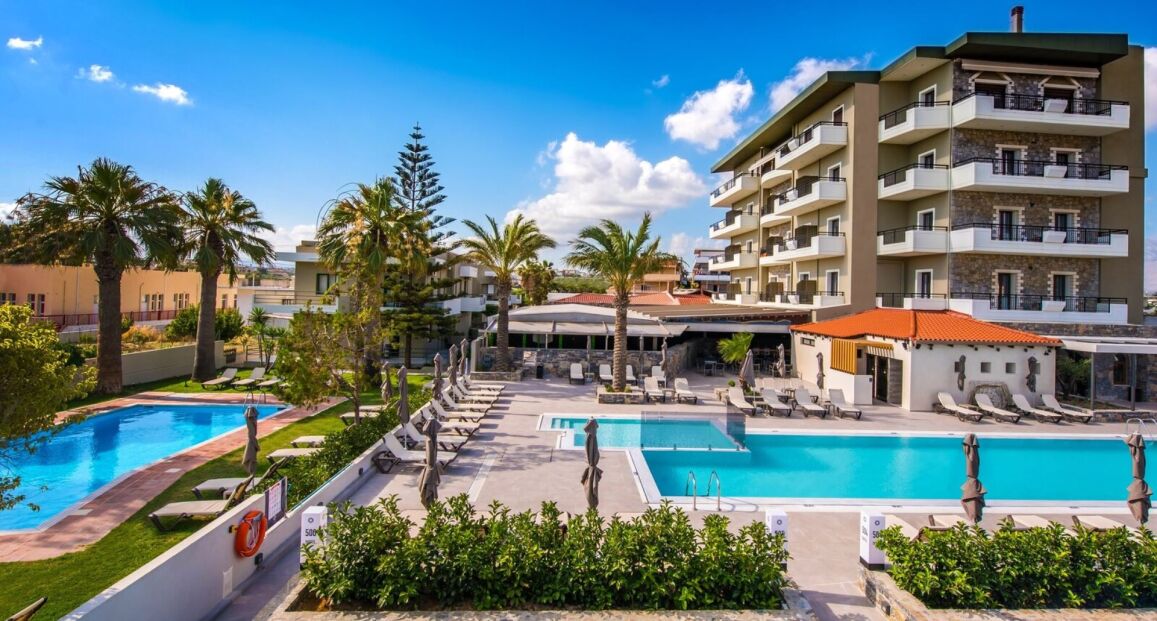 Petousis Hotel & Suites v centru Heraklionu, blízko pláže.