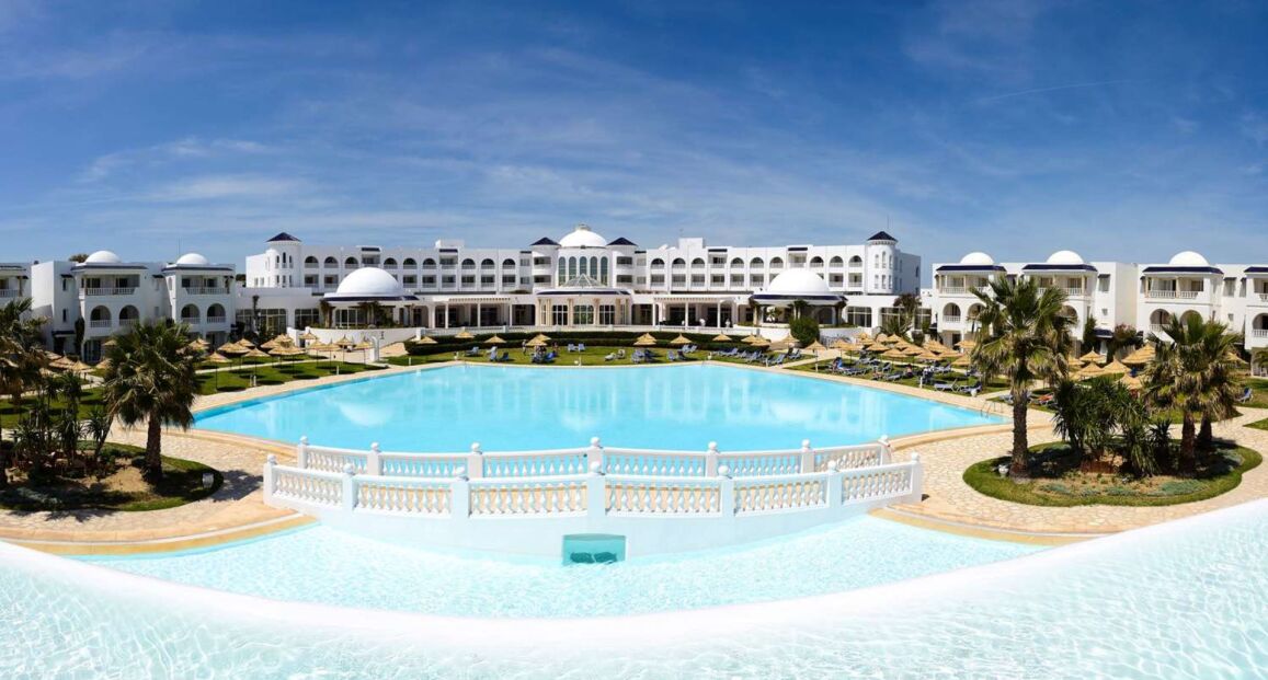 Royal Tulip Taj Sultan