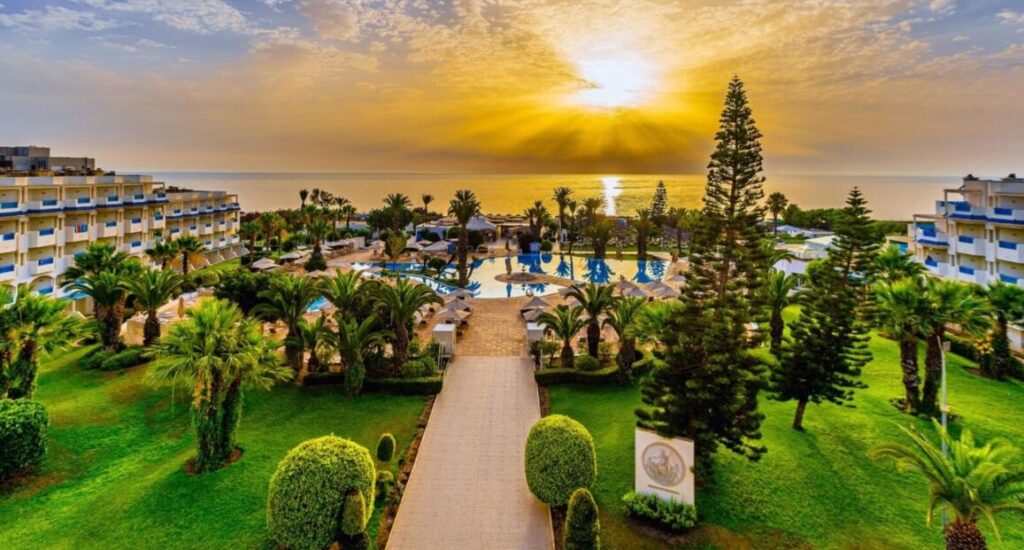 Hotel Sentido Bellevue Park s bazénem a zahradou v Sousse