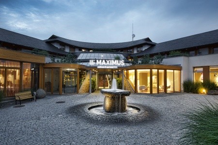 Maximus Resort