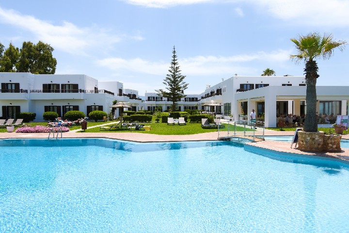 Geraniotis Hotel & Resort