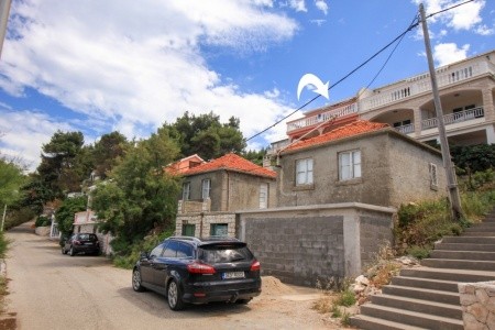 Vila Mimose s výhledem na okolní krajinu