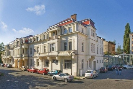 Wellness hotel v Zimních Lázních s relaxačními procedurami.