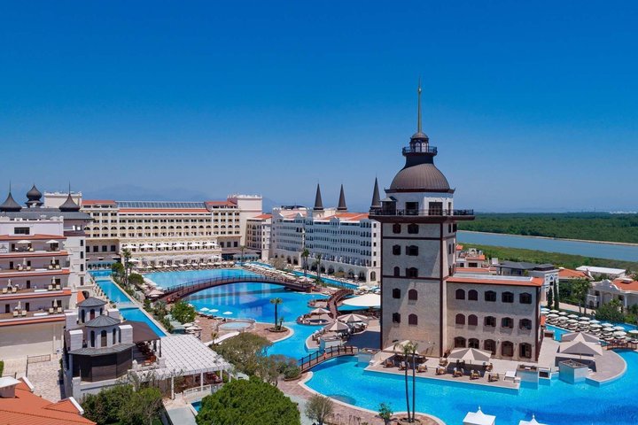 Mardan Palace (ex. Titanic)
