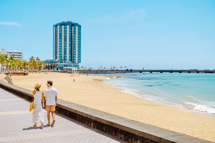 Luxusní Arrecife Gran Hotel & Spa u pláže na Lanzarote