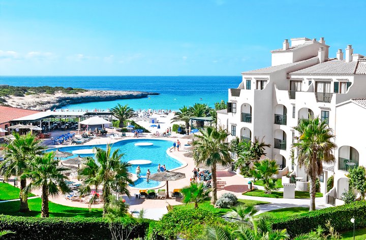 Hotel Fergus Style Carema Beach u pláže v Cala en Bosch