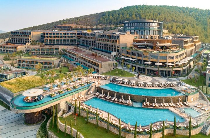 Luxusní resort Lujo Bodrum s výhledem na Egejské moře