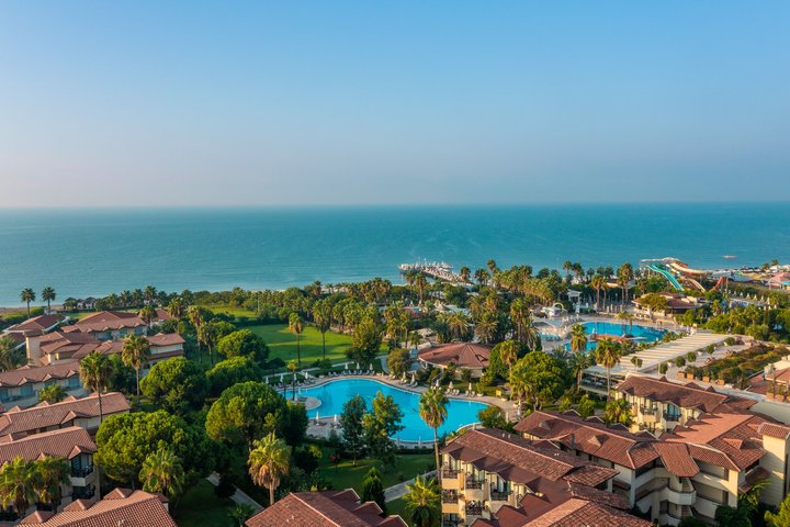 Luxusní hotel Bellis Deluxe v Belek s pláží a bazény
