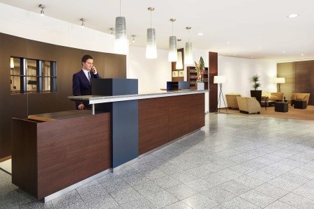 Stylový hotel NH Wien City Center v historické budově blízko zámku Belvedere.