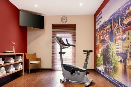 Stylový hotel NH Wien City Center v historické budově blízko zámku Belvedere.