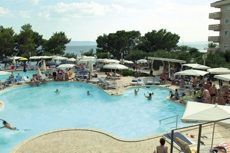 Bluesun Hotel Neptun blízko pláže na Makarské riviéře