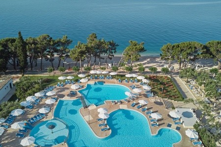 Bluesun Hotel Neptun blízko pláže na Makarské riviéře