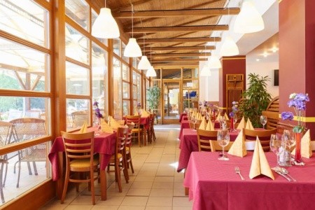 Hotel Skalní Mlýn v Moravském krasu s krásným okolím