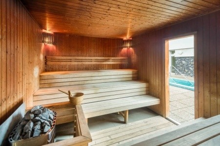 Hotel Hunguest Apollo v centru Hajdúszoboszló s wellness a termálními bazény.