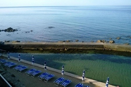 Villa Mg Hotel v Santa Marinella blízko pláže La Toscana.