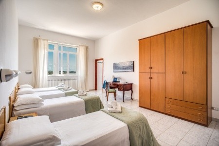 Villa Mg Hotel v Santa Marinella blízko pláže La Toscana.