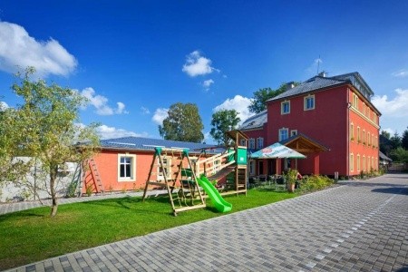 Pytloun Wellness Travel hotel v Liberci s wellness službami.