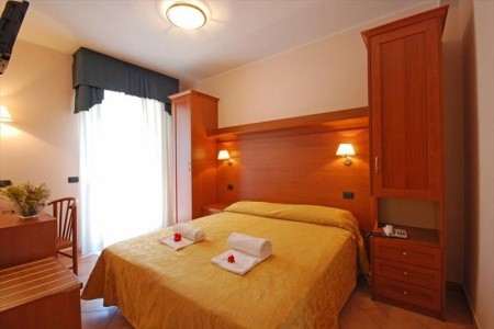 Hotel Jole v Cesenaticu, blízko pláže