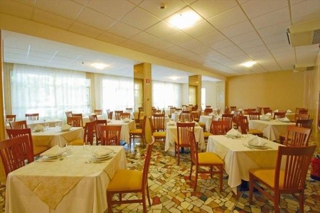 Hotel Jole v Cesenaticu, blízko pláže