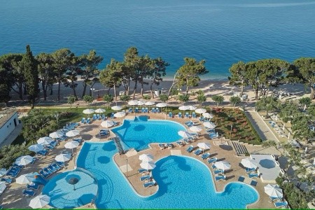 Bluesun Hotel Neptun blízko pláže na Makarské riviéře