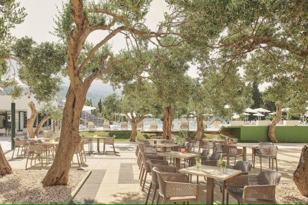 Bluesun Hotel Neptun blízko pláže na Makarské riviéře