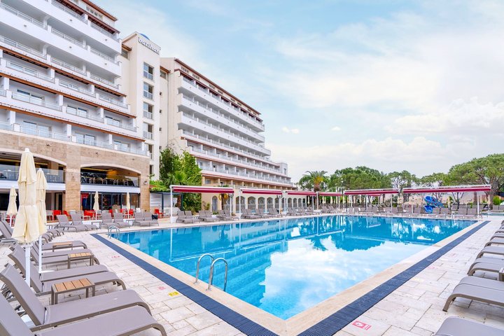 BATIHAN BEACH RESORT