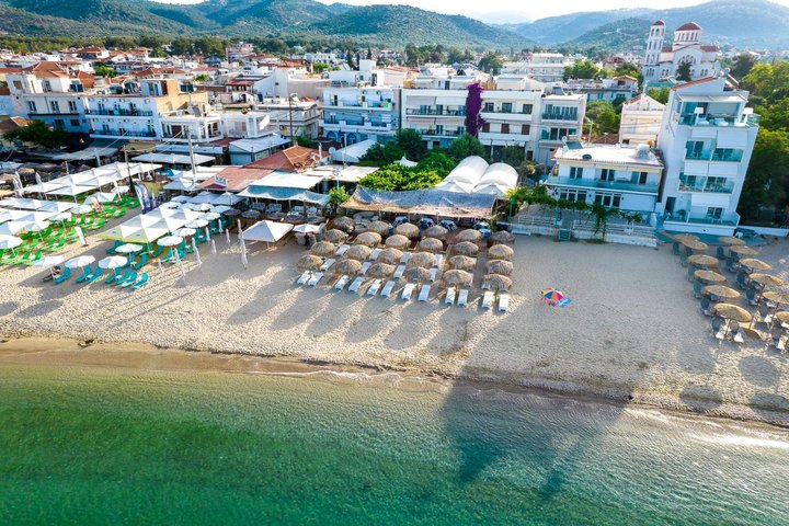 Hotel Piatsa Michalis v letovisku Potos na ostrově Thassos